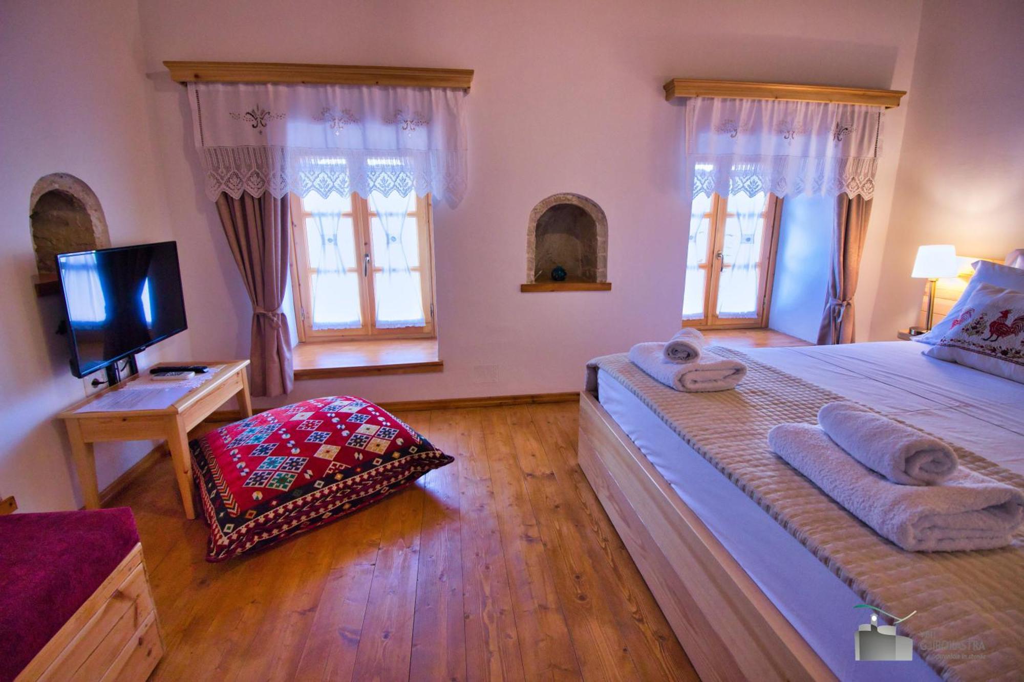Argyropolis Boutique